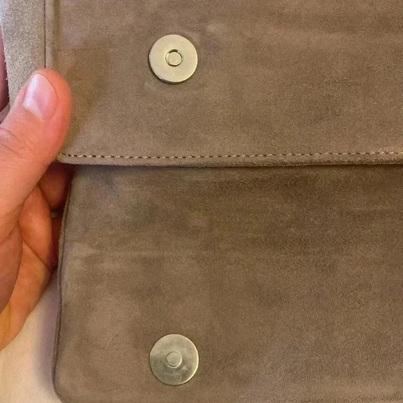 Marc  Cain soft suede hand bag (made in Italy 🇮🇹) - Picture 2 of 7